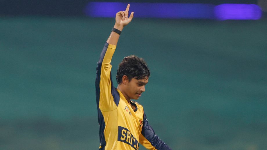 Lahore Qalandars Sign Dunith Wellalage to Replace Gudakesh Motie in PSL 2026
